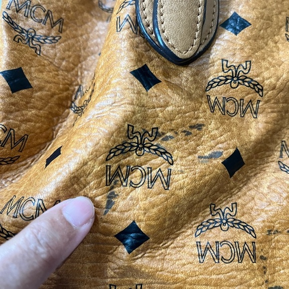 MCM COGNAC VISETOS DRAWSTRING BAG - Picture 13 of 16